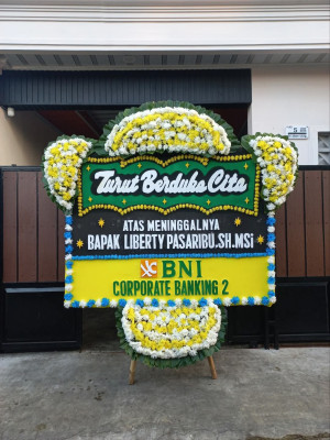 Papan Bunga Duka di Julang