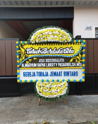 Papan Bunga Duka di Julang